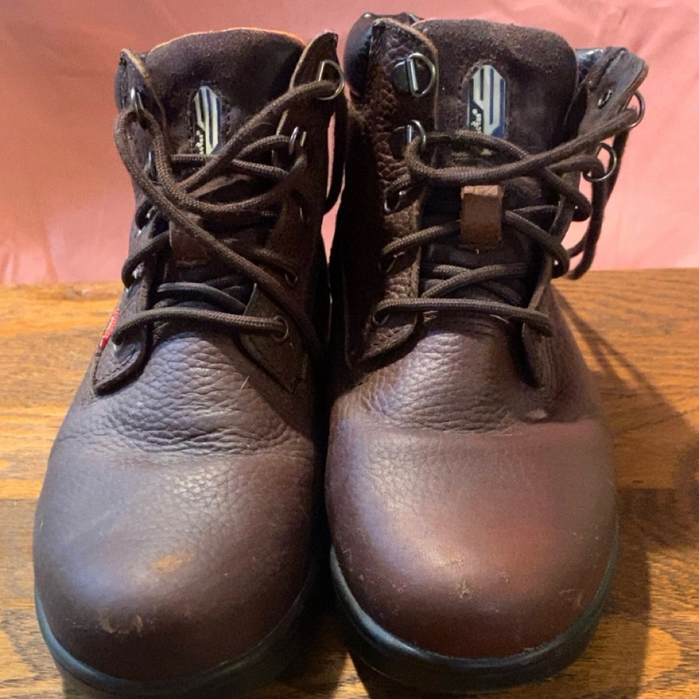 Cactus Women’s Brown Leather Boots 8.5
